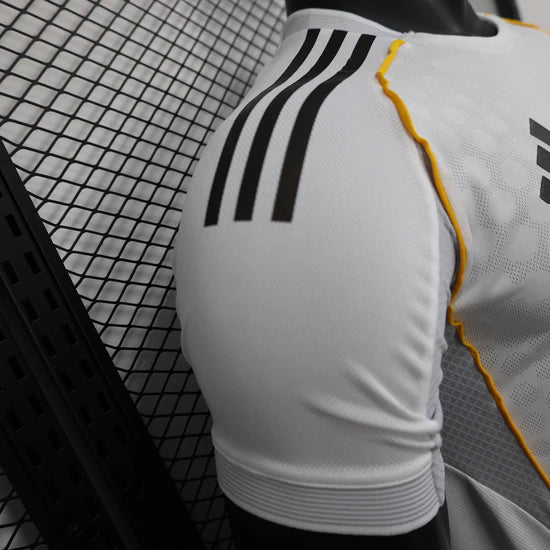 Real Madrid 2025/26 Home